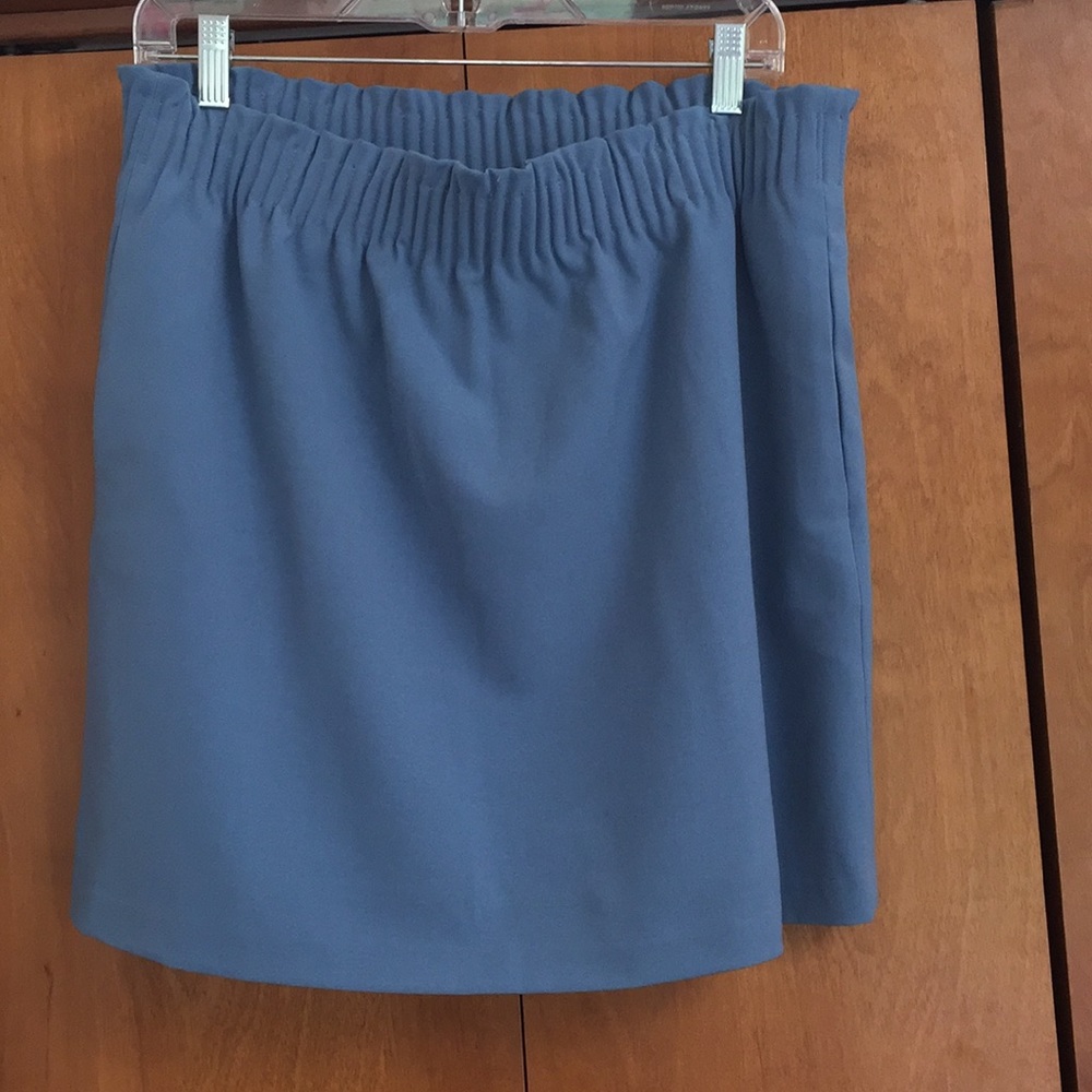 J crew mini with pockets like new